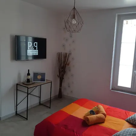 Oda ve Kahvaltı P&p Nimes-centre 3*