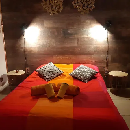 P&p Nimes-centre Oda ve Kahvaltı