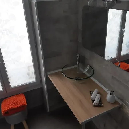 P&p Nimes-centre 3* Nîmes