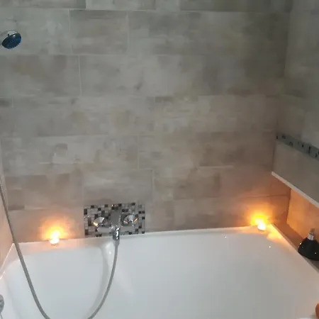 Bed & Breakfast P&p Nimes-centre Nimes