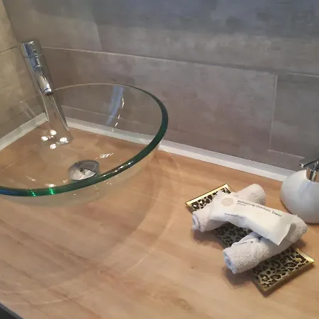 P&p Nîmes-centre Couette-café