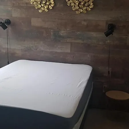 Bed & Breakfast P&p Nimes-centre 4*