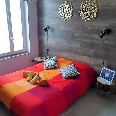 Bed & Breakfast P&p Nimes-centre Nîmes