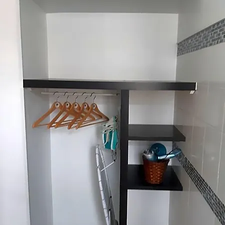 P&p Nimes-centre Bed & Breakfast