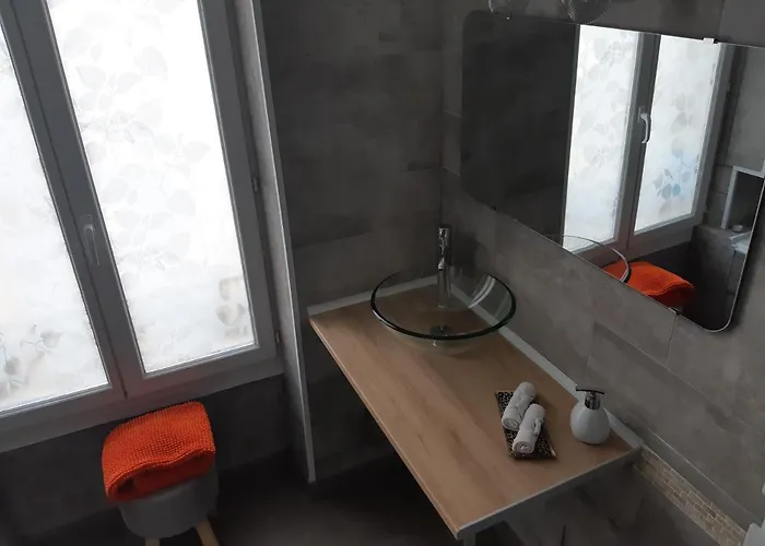 P&p Nimes-centre 3* Nimes