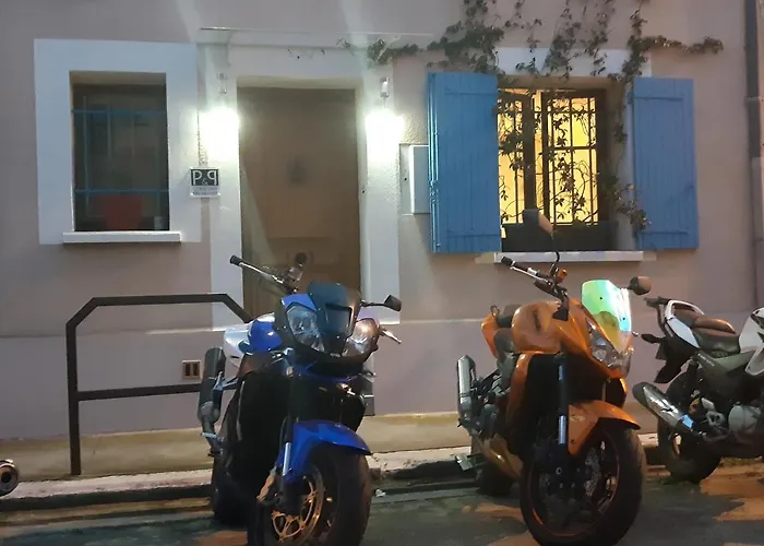 Bed & Breakfast P&p Nimes-centre Nimes